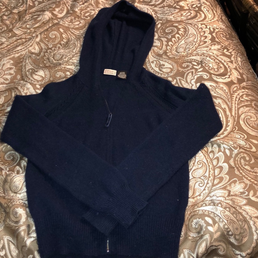 Girls sweater